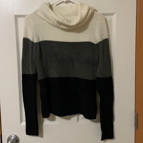 Colorblock Sweater - Picture 1 of 2